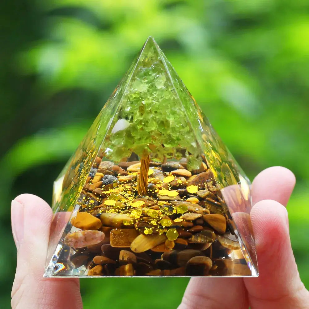 Meditation Orgonite Pyramid with Natural Crystals for Vibrational Healing Gems Ritual