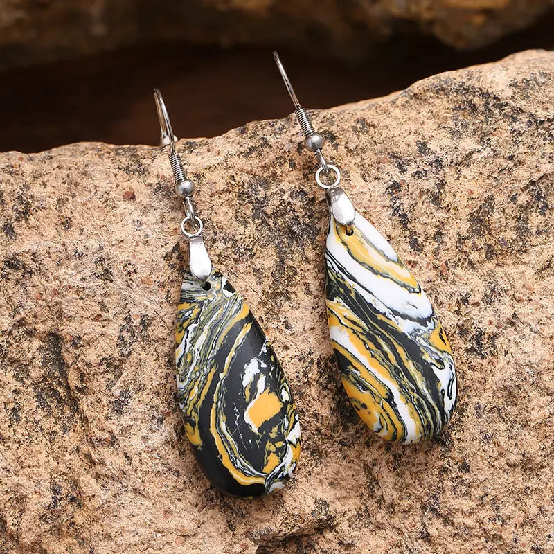 Elegant Teardrop Earrings with Imperial Stone – Versatile Jewelry for Women - Gems Ritual