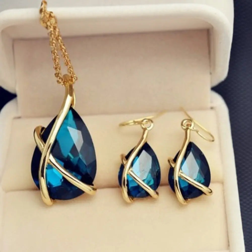 Aura Crystal Jewelry Set – Teardrop Pendant & Earrings Design - Gems Ritual