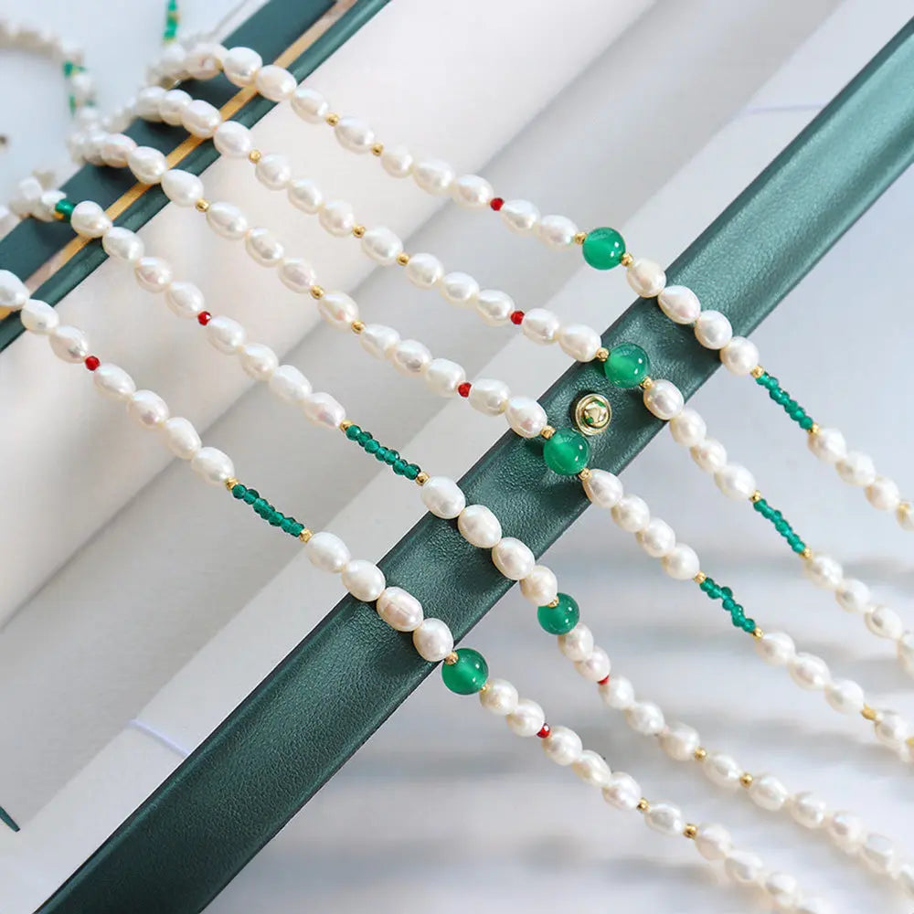 Minimalist Green Agate Necklace with Pearls - Gems Ritual