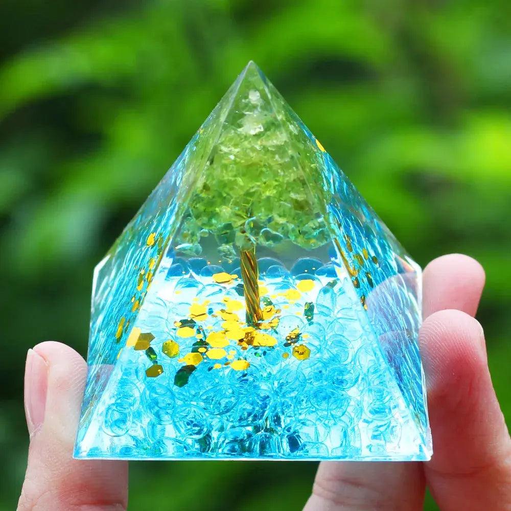 Meditation Orgonite Pyramid with Natural Crystals for Vibrational Healing Gems Ritual