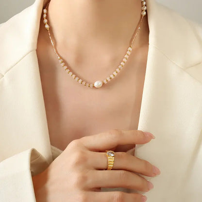 Modern Women’s Freshwater Pearl Necklace Gems Ritual