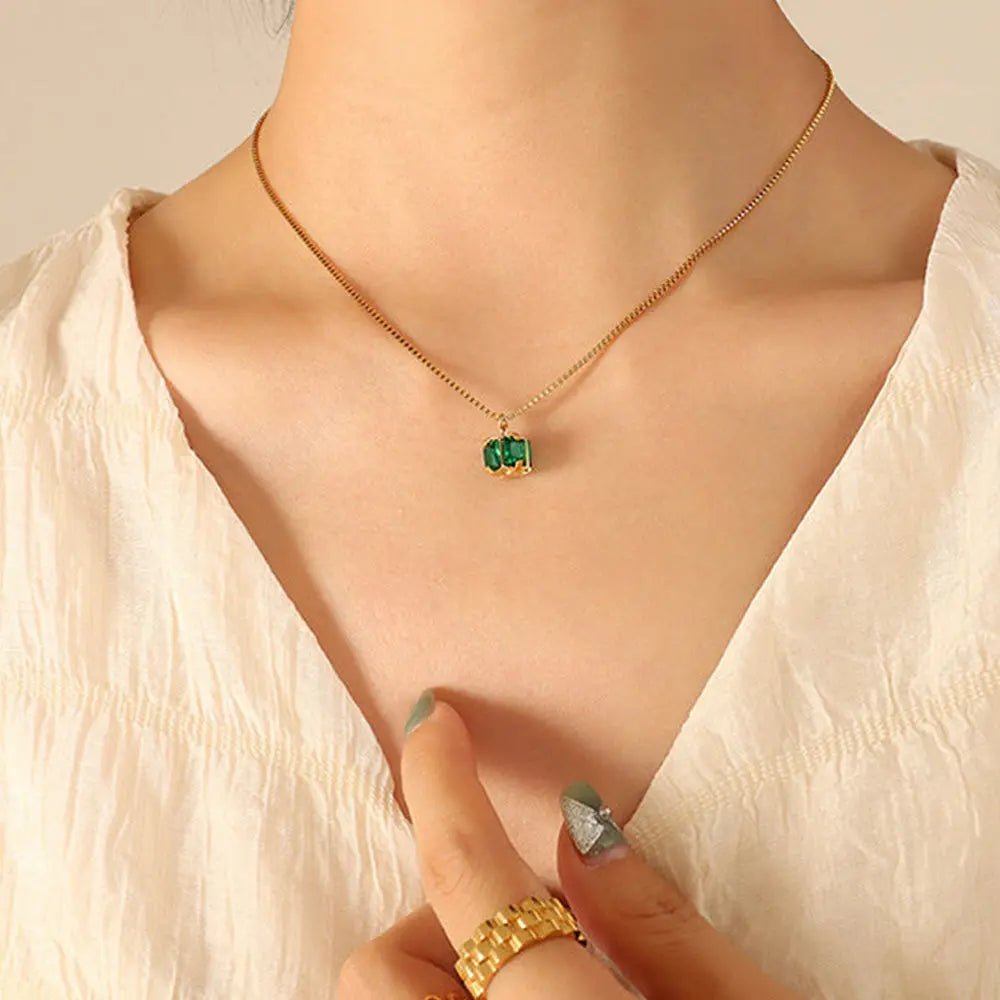 Green Zircon Necklace and Earrings - Gems Ritual