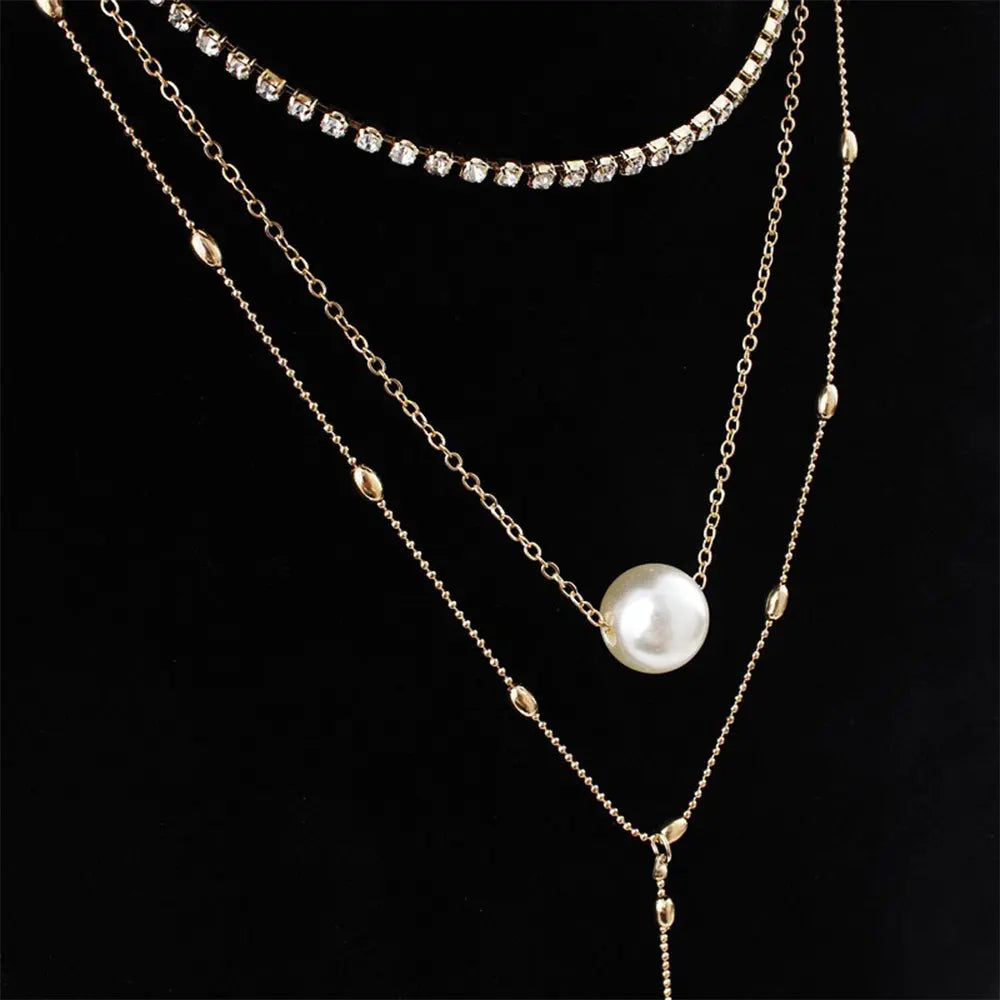 Minimalist Three-Layer Women's Necklace Set with Pearl and Crystal Pendant Gems Ritual