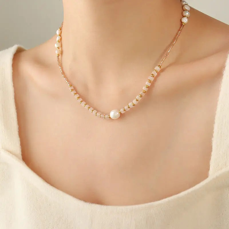 Modern Women’s Freshwater Pearl Necklace Gems Ritual