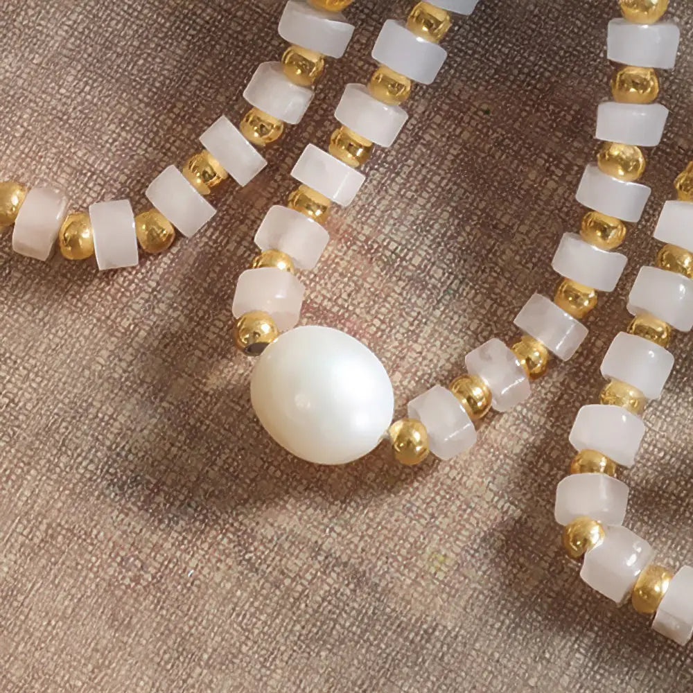 Modern Women’s Freshwater Pearl Necklace Gems Ritual