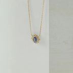 Timeless Vintage Necklace Flower Pendant Gems Ritual